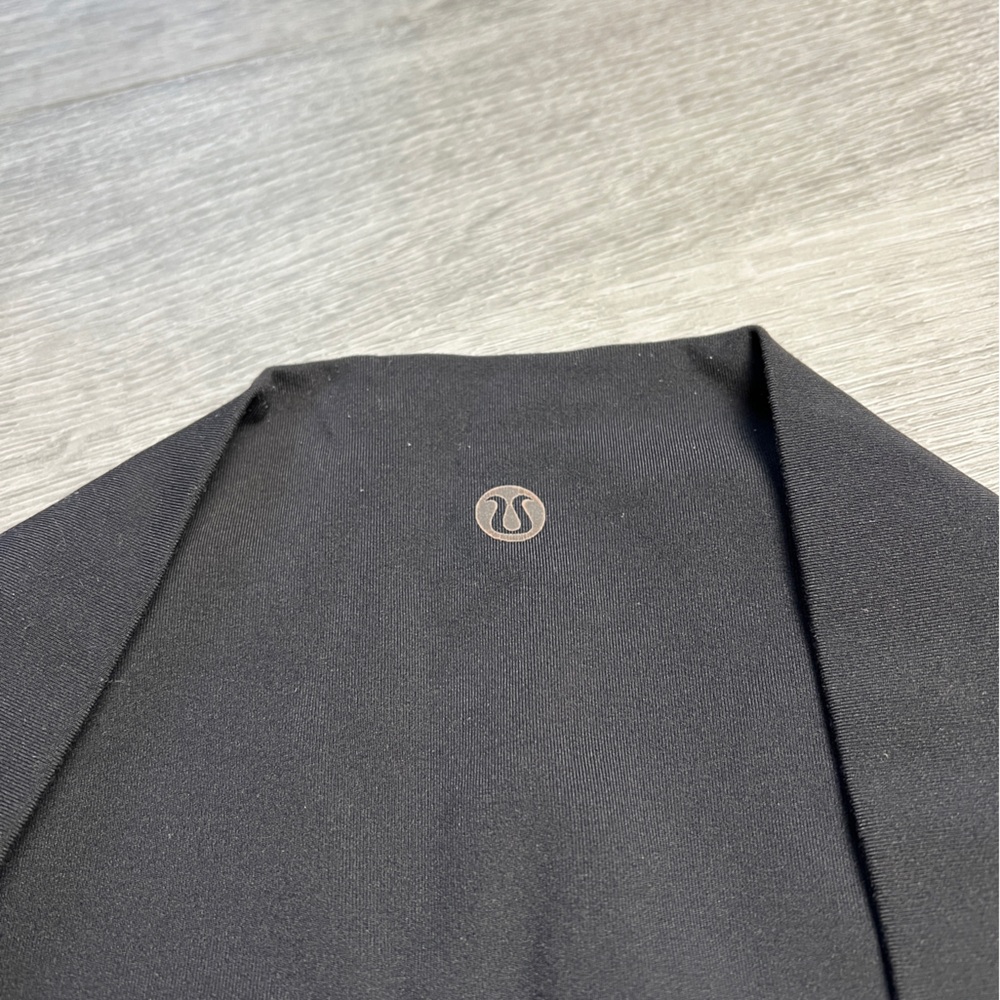 lululemon Irregular Cutting Trouser Legs Black leggings 17” Waist